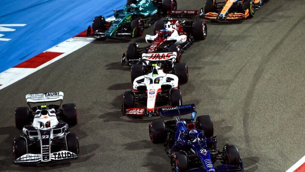 Питволл на обочине: как команды Формулы-1 оптимизируют стратегию и анализ гонок