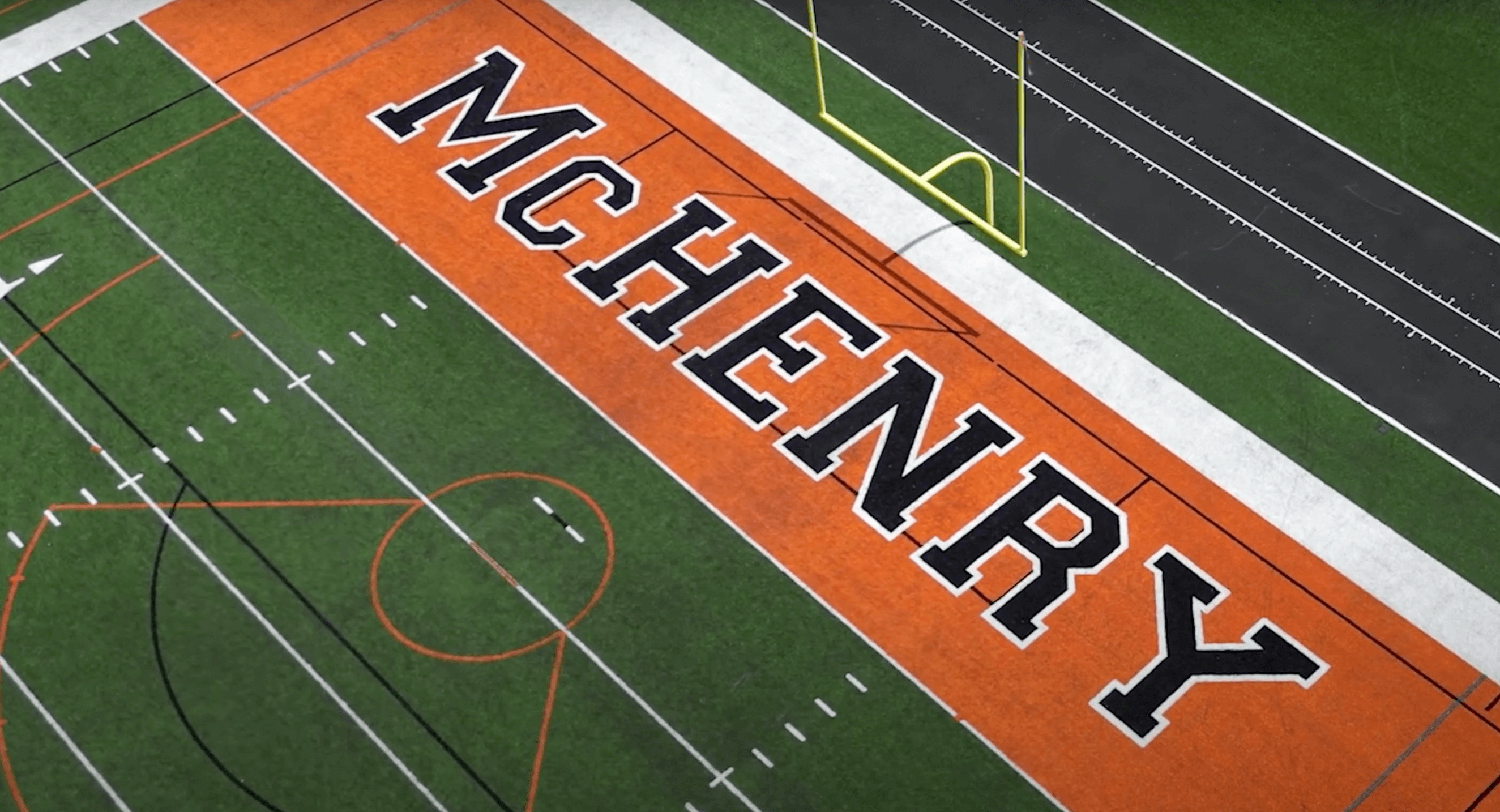 麦亨利高中运动场